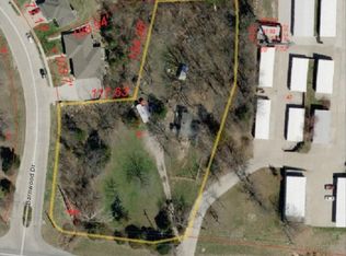 2913 I 70 Dr NW, Columbia, MO 65202