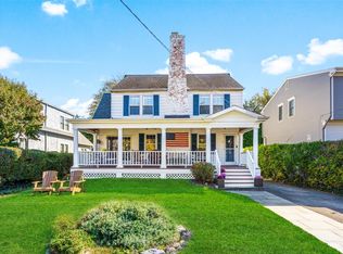 9 Forest Park Ave, Larchmont, NY 10538