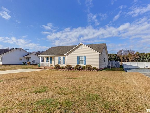 2nd image of 205 Wexford Dr