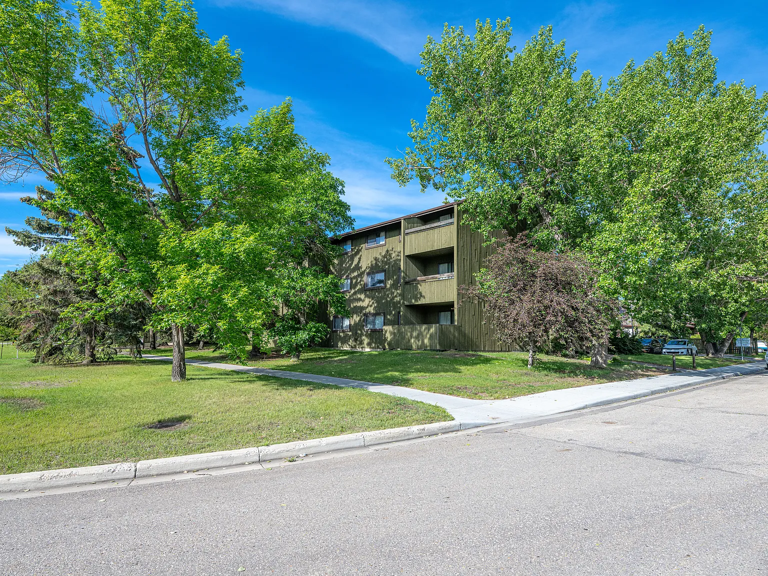 The Cedars Apartments — Photo 3