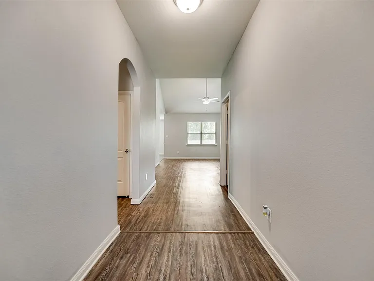 1503 Hill Top Ct — Photo 7