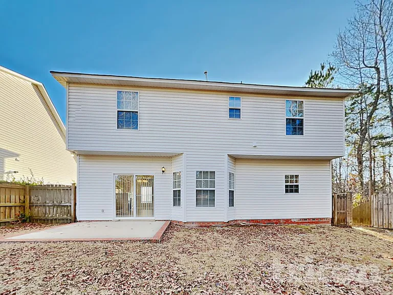 134 Summer Pines Dr — Photo 17