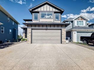 9 Cimarron Hl, Okotoks, AB T1S 1M9