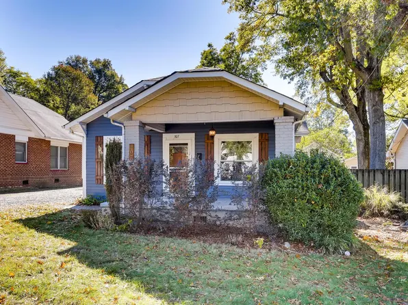 707 E Iredell Ave, Mooresville, NC 28115