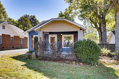 707 E Iredell Ave Photo 1 707 E Iredell Ave Photo 1