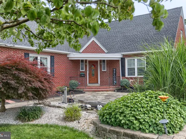 510 E Oak St, Palmyra, PA 17078