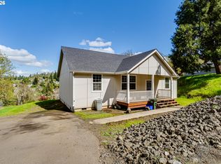 1332 SE Strong Ave, Roseburg, OR 97470