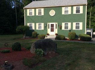 4 Lee Erin Ln, Acushnet, MA 02743