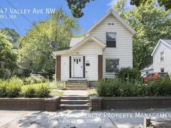 547 Valley Ave NW, Grand Rapids, MI 49504