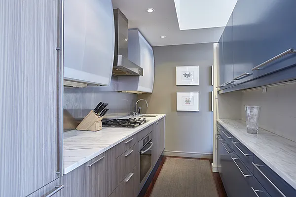 Sold by Stribling | media 22