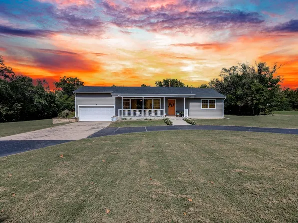 206 W Fernell St, Derby, KS 67037