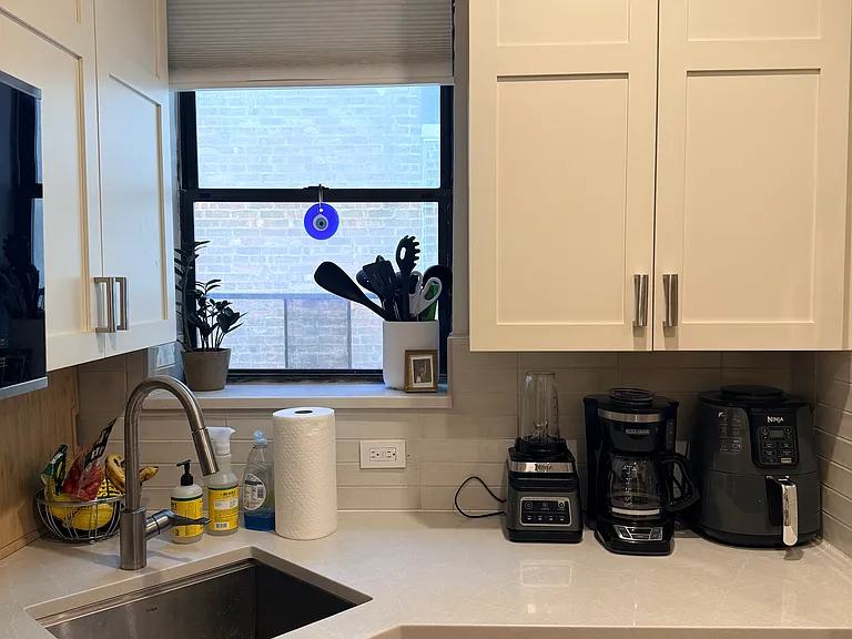 114 Christopher St #4 — Photo 1