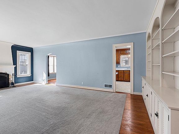 5th image of 1036 N 17th STREET