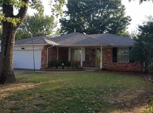 3656 Sunvalley Dr, Midwest City, OK 73110