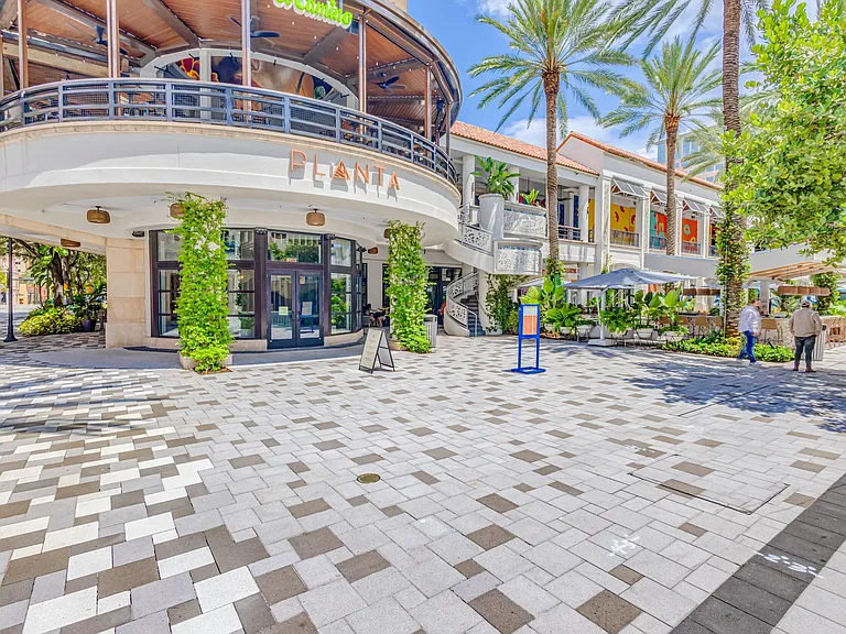 630 Sapodilla Ave #112 — Photo 46