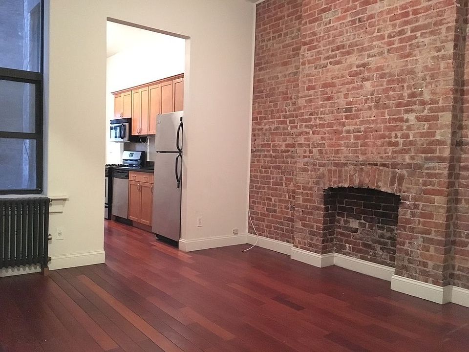 1st image of 311 W 47th St APT 1B