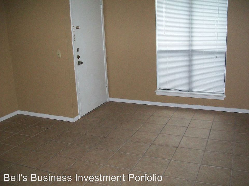 2nd image of 2602 Lamar Ave APT 03A