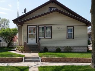 1721 Loomis St, La Crosse, WI 54603