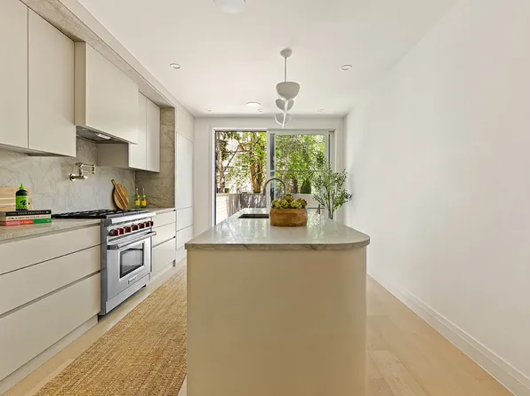 417a 17th Street image 1 of 10