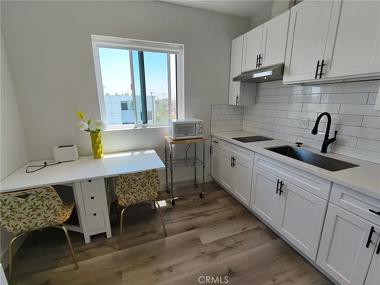 3020 S Normandie Ave — Photo 15