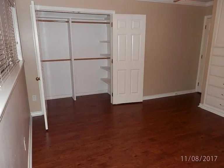 201 W Brookside Dr — Photo 16
