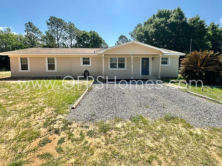 4490 Highway 87 N — Photo 2