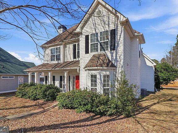 3rd image of 15 High Point Cir