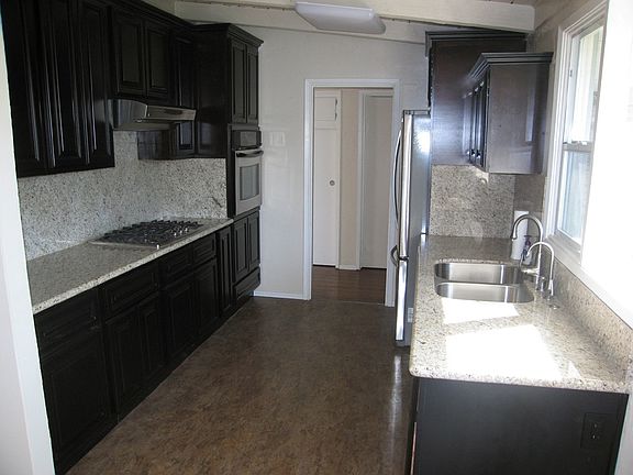 2nd image of 2483 Brannan Pl