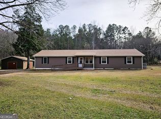 1072 Wax Rd SE, Silver Creek, GA 30173