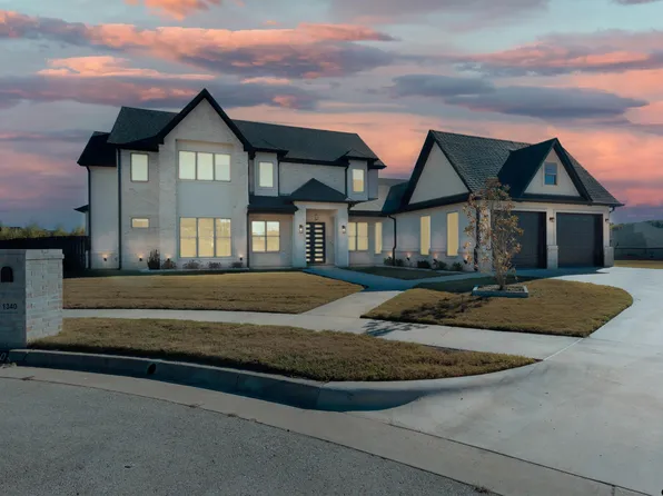 1340 Fairfield Ln, Tyler, TX 75703