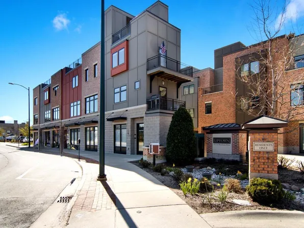 139 W State St, Traverse City, MI 49684