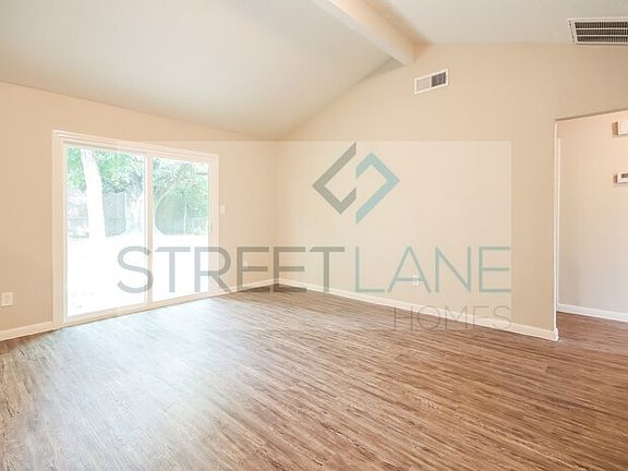 2nd image of 5226 Maywood Dr