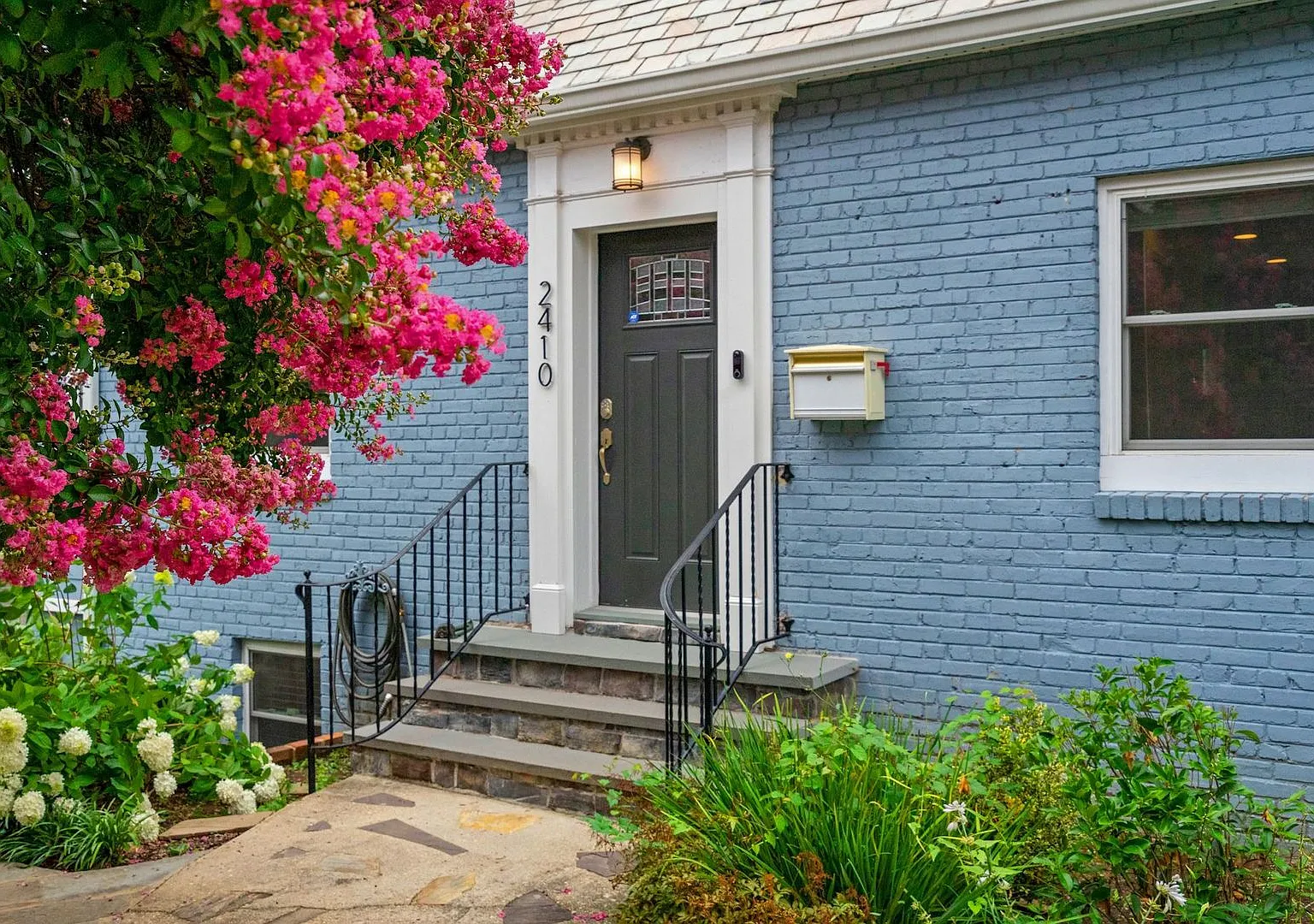 Renovated Cape Cod with Den, Garage, Driveway & Spacious Backyard — Photo 4