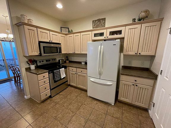 5th image of 4831 W Pipevine St