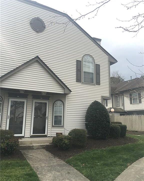 1st image of 4873 Shallowford Cir