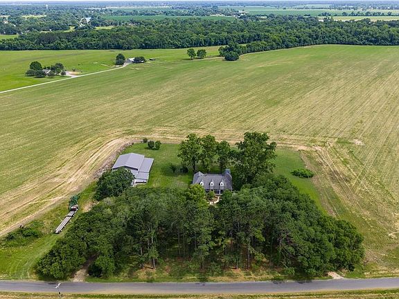 2nd image of 646 Fish Hatchery Rd