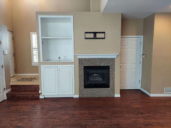 3rd image of 2080 S Josephine St Unit 4