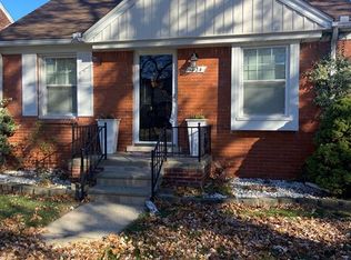 1824 Kingsbury Ave, Dearborn, MI 48128