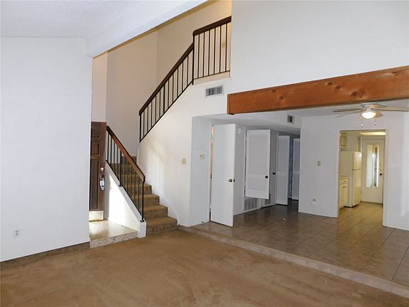 5th image of 8604 Tallwood Dr #B