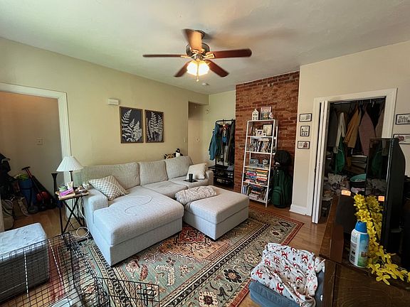4th image of 5203 Holmes St #2
