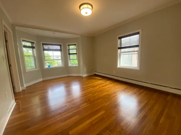 (undisclosed Address), Brookline, MA 02445
