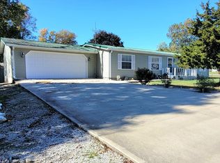 579 Love Ct, Cloverdale, IN 46120