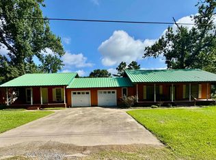 8916 Kristi Ln, Orange, TX 77630