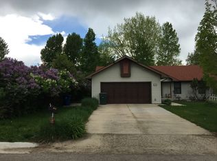 530 Schiller St, Sheridan, WY 82801
