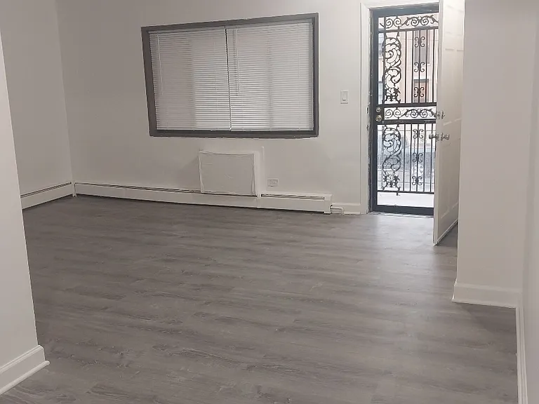 5701 W Washington Blvd #1E — Photo 12