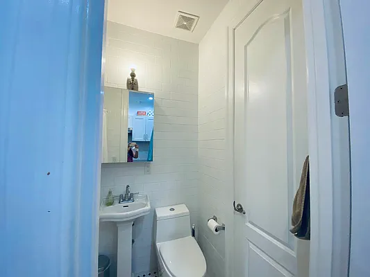 Rented by Compass | media 9