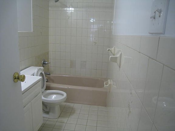 4th image of 31-34 30th St #1A