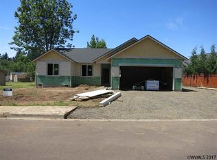 4998 Maple Dr, Sweet Home, OR 97386