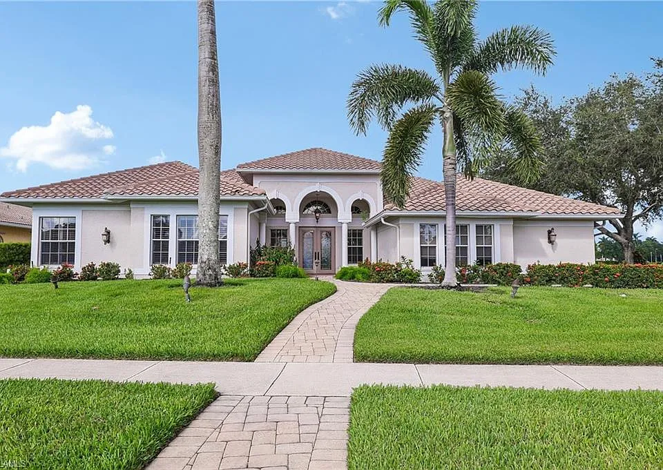 8868 Lely Island Cir