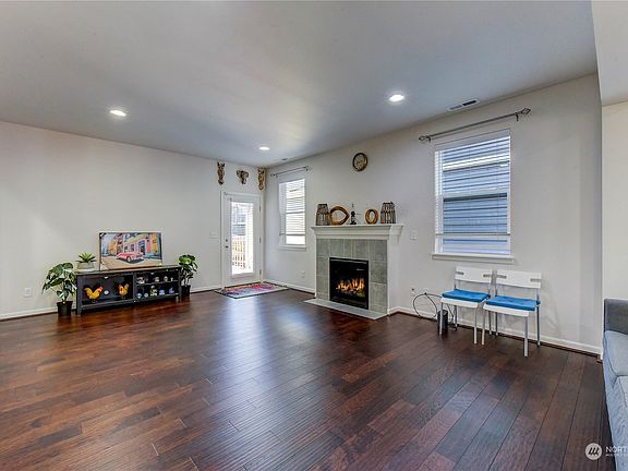 5th image of 4501 30th Drive SE